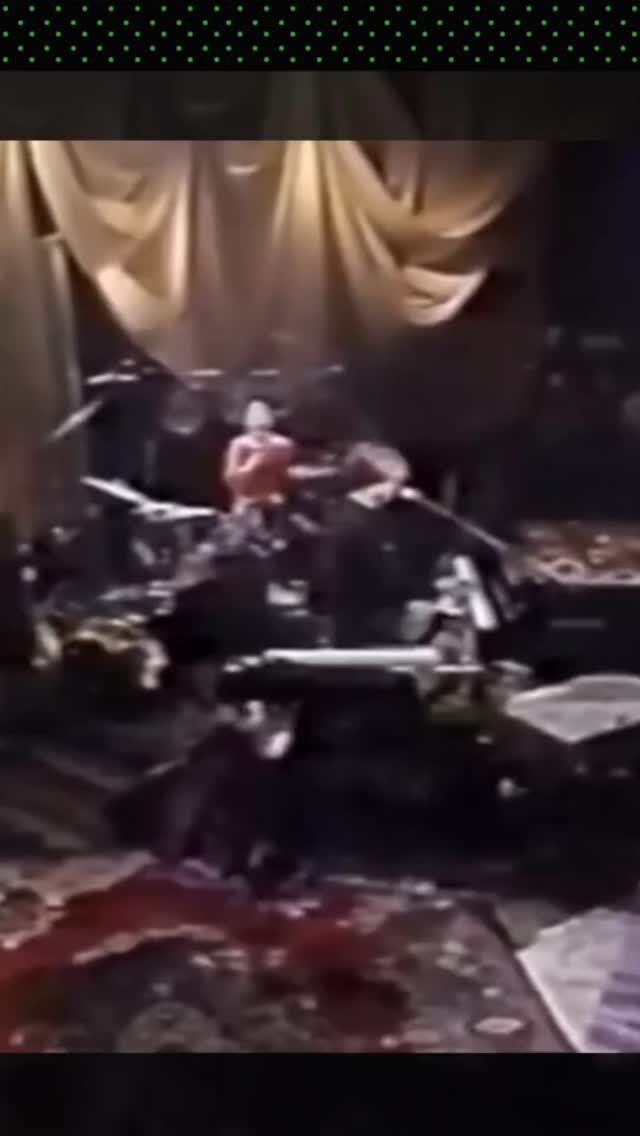 30 años de un disco suelto y muy profundo... #lacosaesasi #culturaypunto www.culturaypunto.com.ar

@charlygarcia